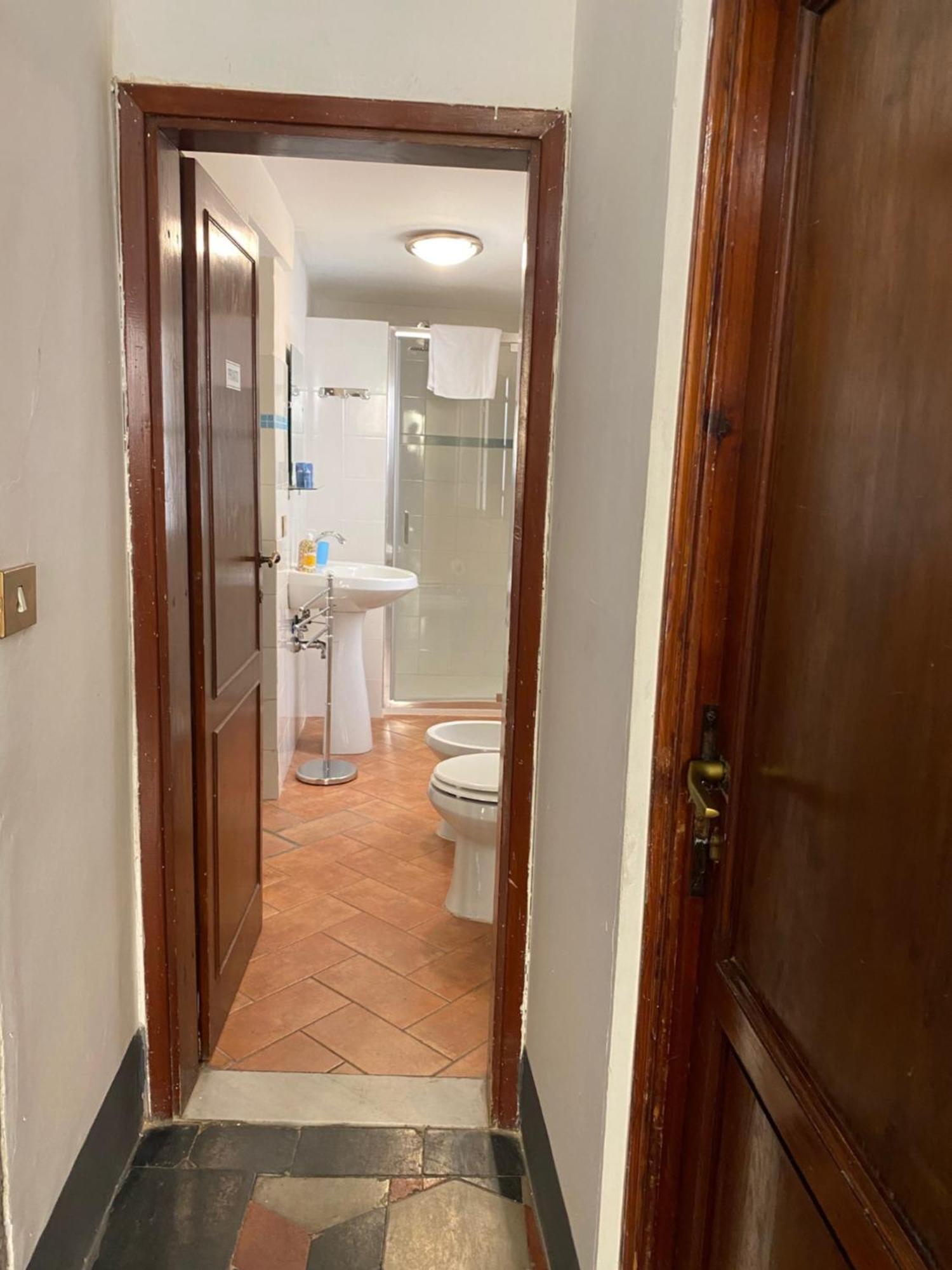 פירנצה Da I' Gini Guesthouse מראה חיצוני תמונה