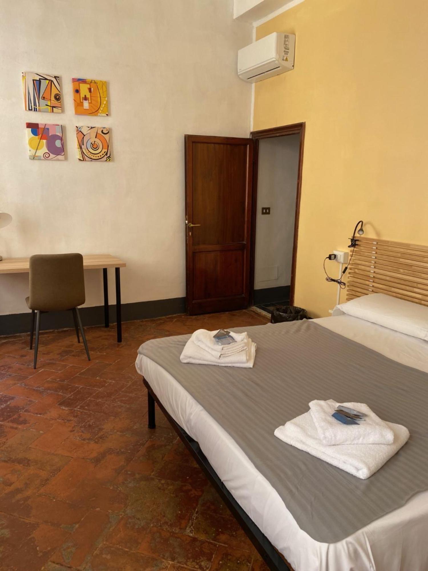 פירנצה Da I' Gini Guesthouse מראה חיצוני תמונה