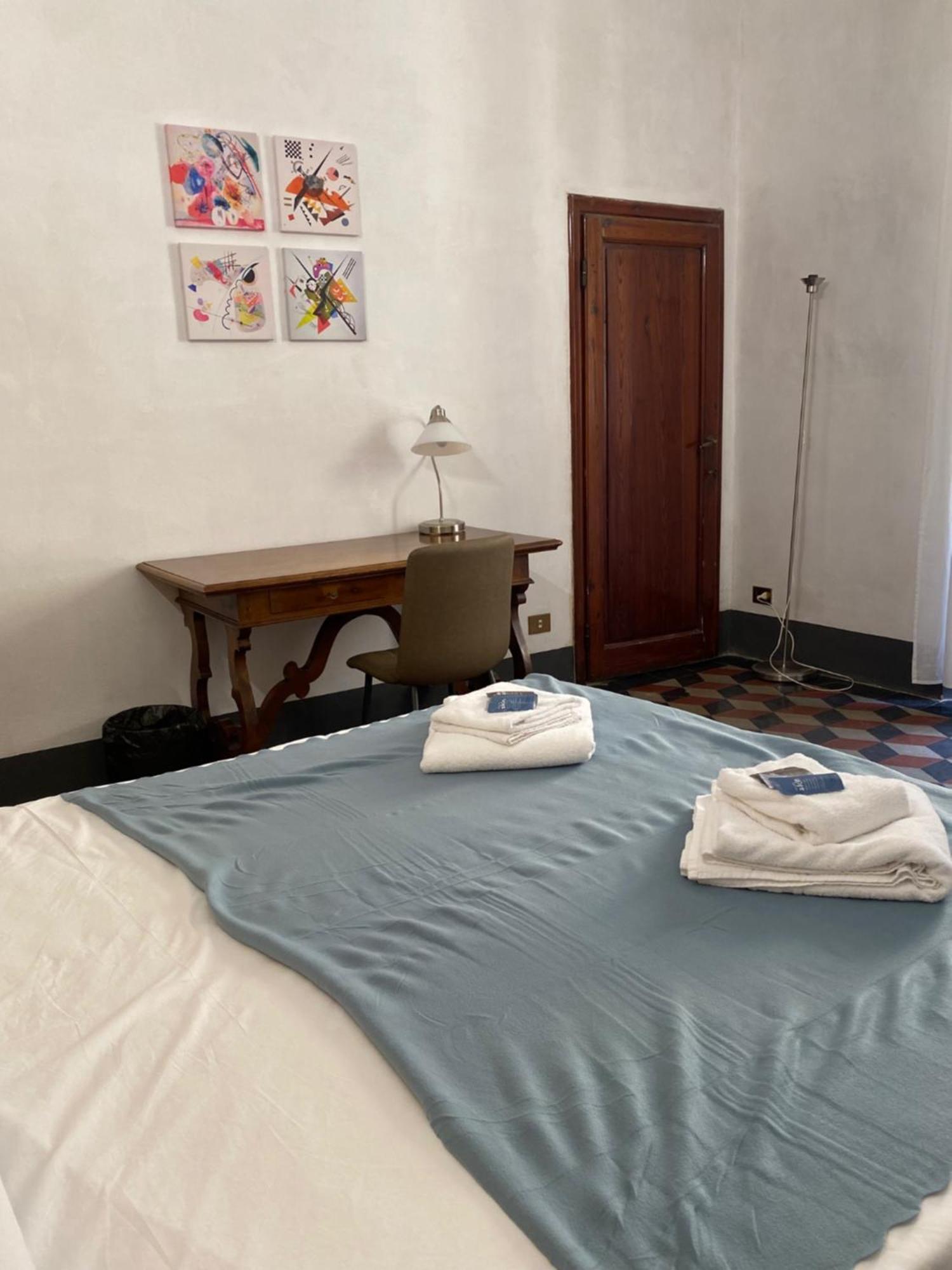 פירנצה Da I' Gini Guesthouse מראה חיצוני תמונה